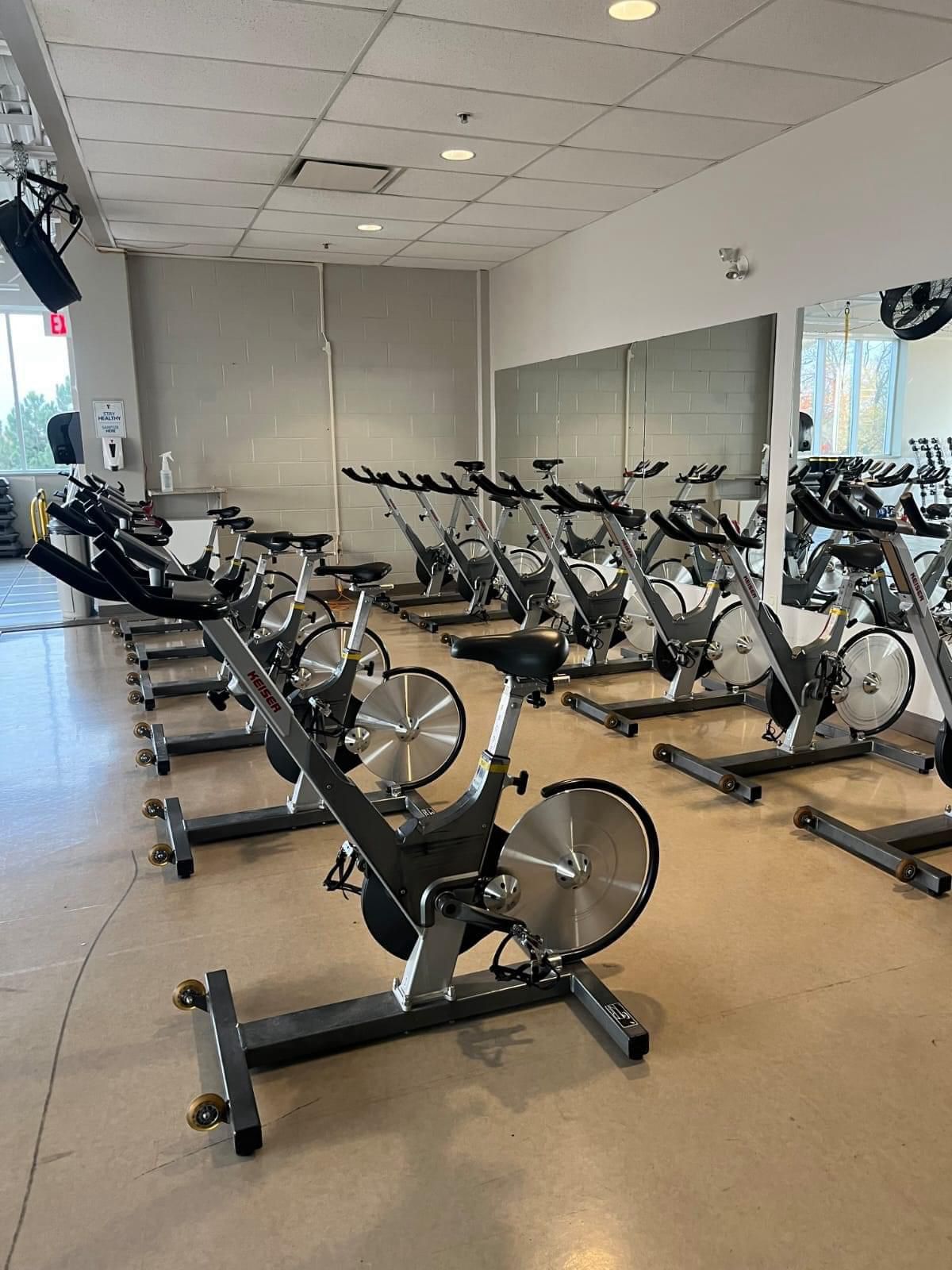 Lot de 15 Spinning Bike KEISER M3