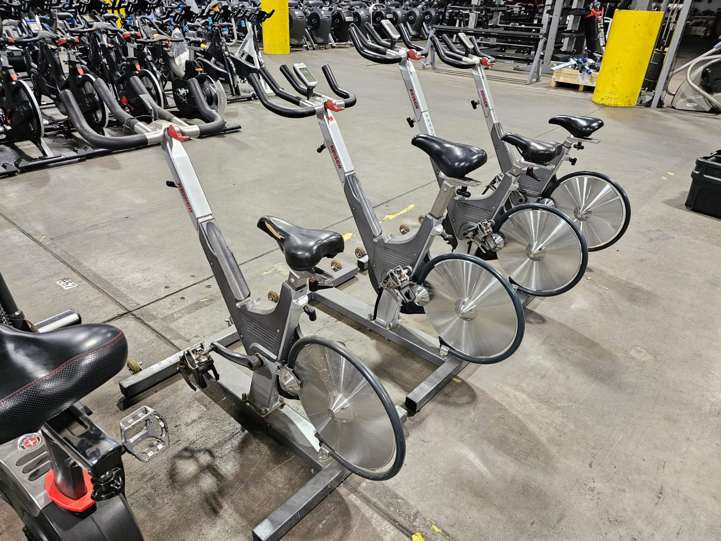 Lot de 15 Spinning Bike KEISER M3